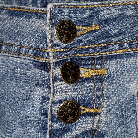 Vtg Wide cuffed Cropped Stretchy Jeans - Picture 2 of 5